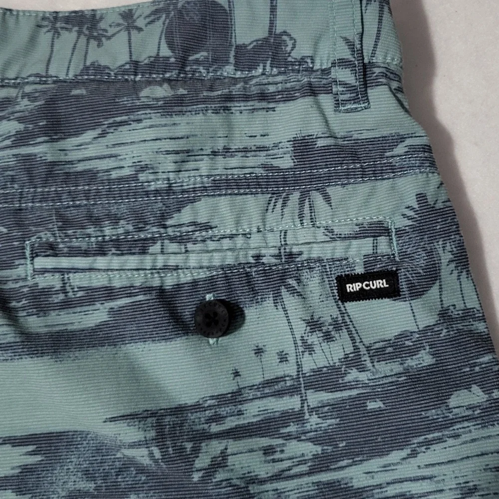 Rip Curl Mirage Boardwalks Board Shorts Mens 34 Hybrid Blue Tropical Beach - Picture 7 of 9